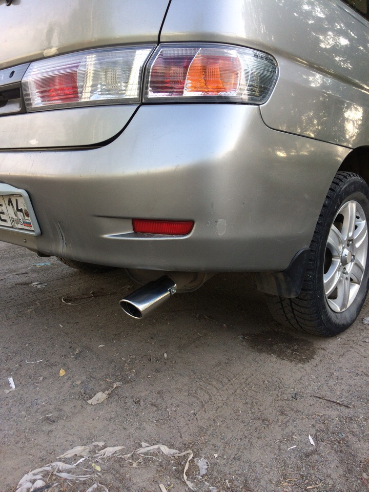 Насадка на глушитель — Toyota Gaia, 2 л., 2000 года | аксессуары | DRIVE2