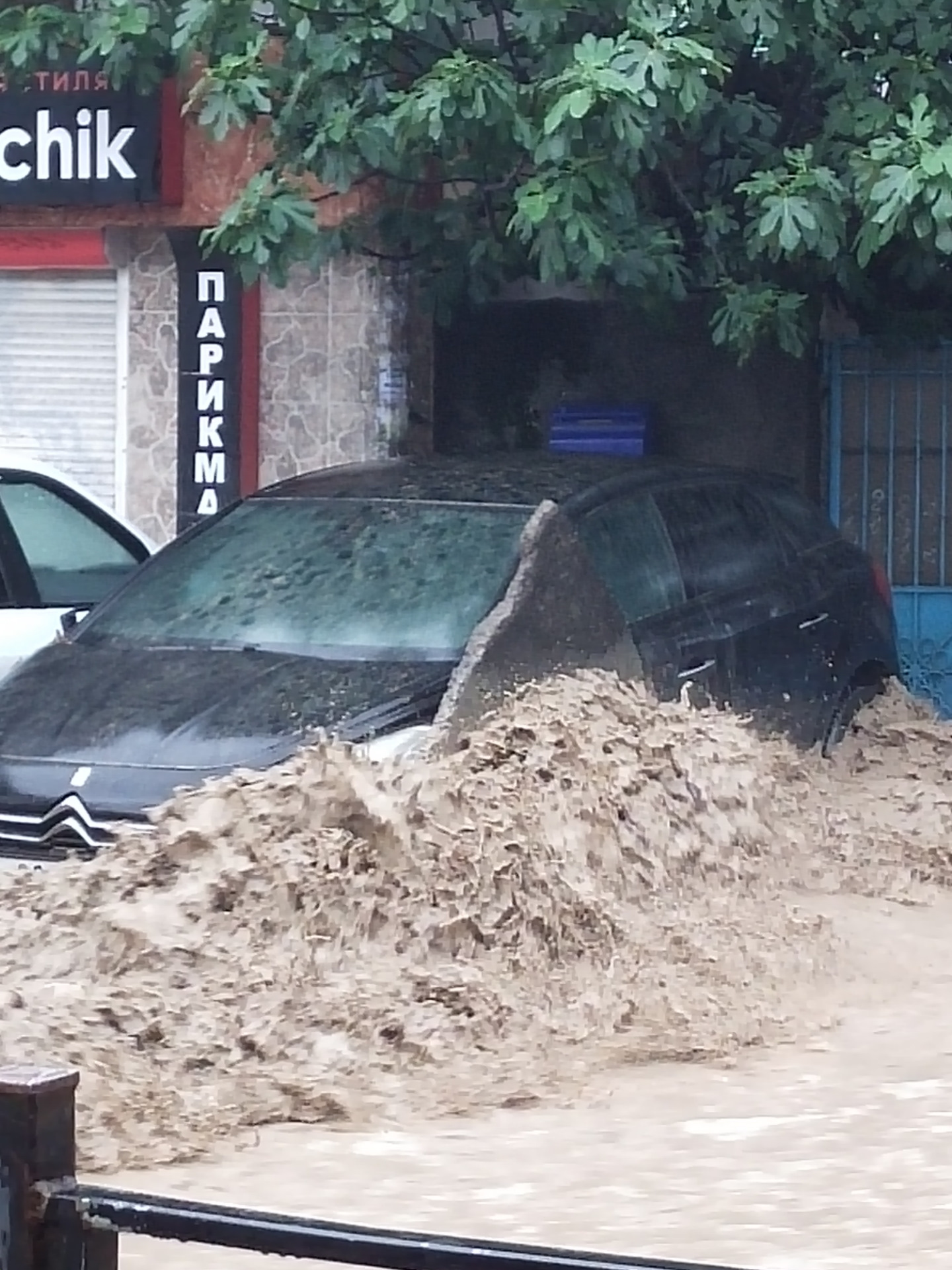 троллейбусный парк ялта после потопа