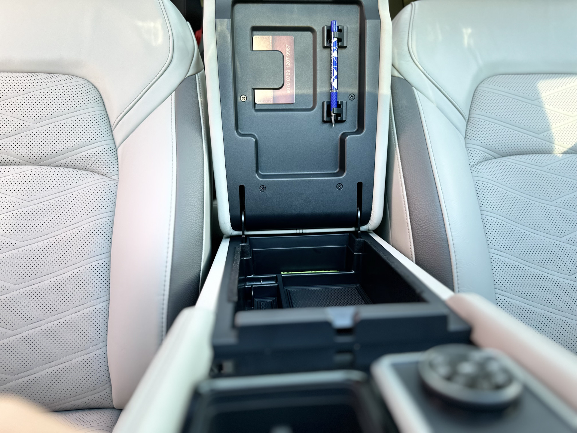 Вставки в подлокотник. Вставки в подлокотник. Вставки в подлокотник. Вставка в подлокотник audi q5. Вставки в подлокотник.