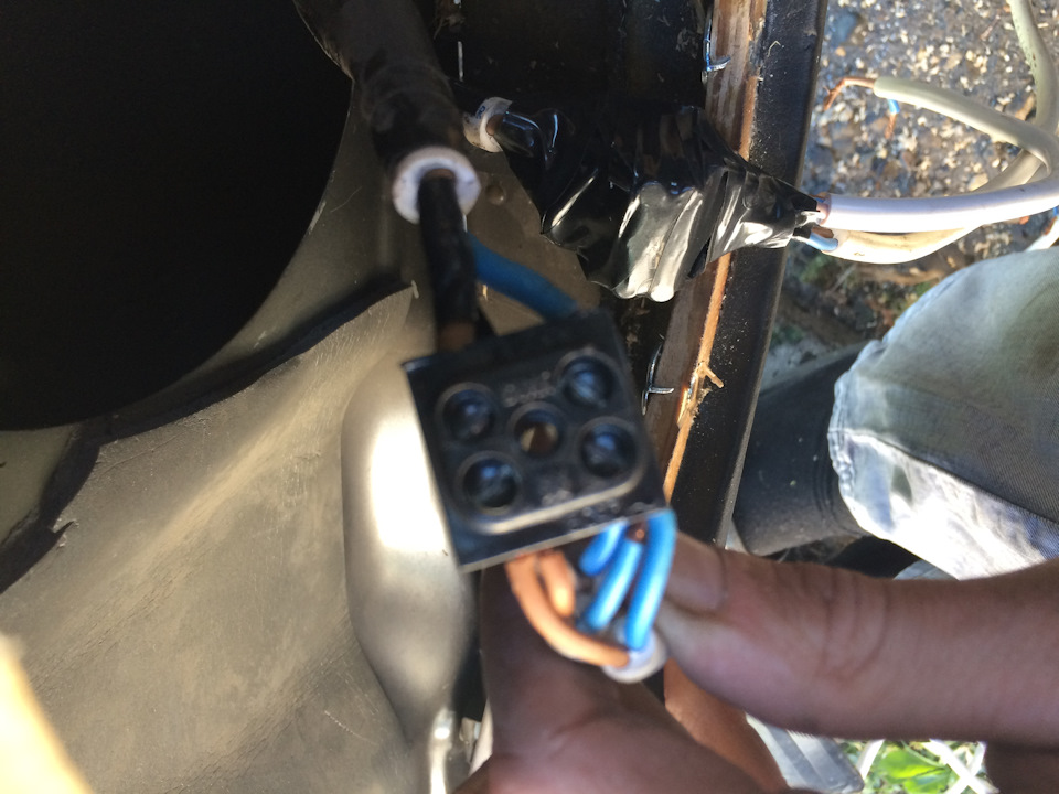 Переделка коммутаций фронта. — Toyota Corolla (140/150), 1,6 л, 2011 ...