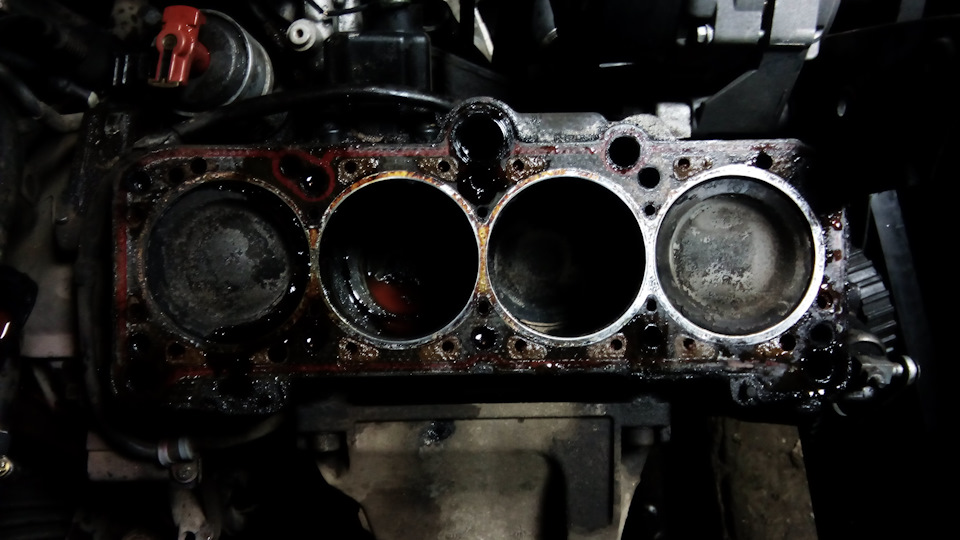 60a6af5s 960 Как найти течь в машине масла ауди 80