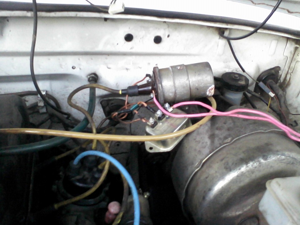 Катушка зажигания газ 3110. Катушка зажигания газ 406. Катушка зажигания газ 3110. Катушка зажигания волга газ 21. Зажигание газ 3110 двигатель 402.