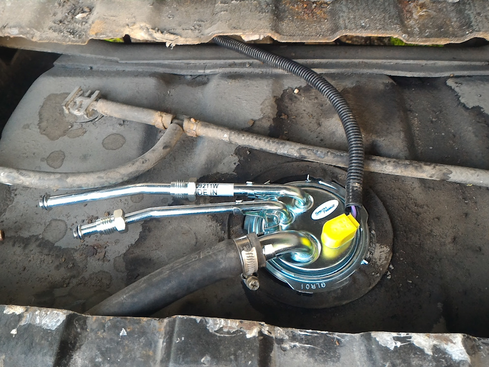 Фото в бортжурнале GMC Yukon (GMT400)