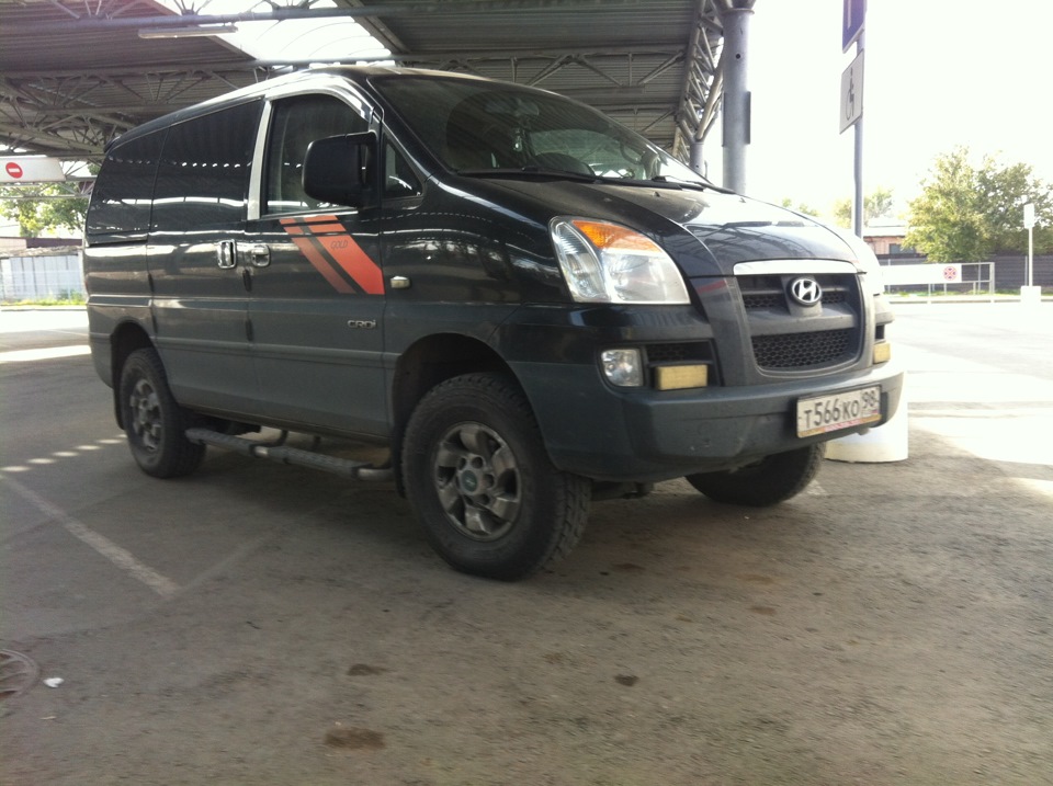 Hyundai grand starex 4wd