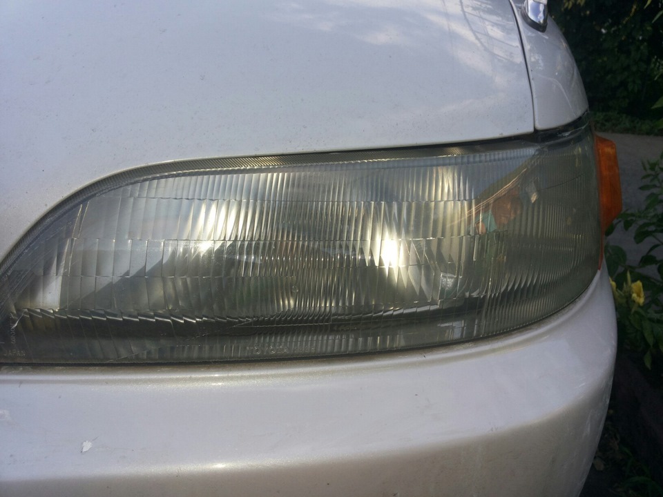 Чистим фары зубной пастой и промываем фери. — Toyota Mark II (90), 2,5 ...