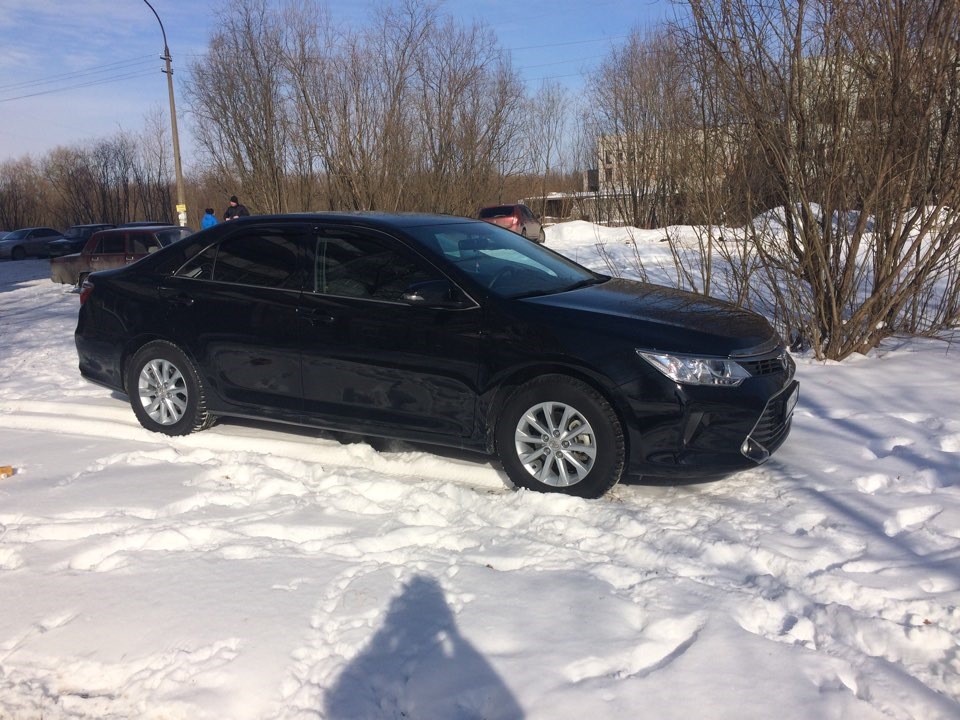 Резина тойота камри 215. Тойота Камри 50 215,60,17. 215/65 R16 на Камри 40. 215/60 R16 Camry 40. Камри 50 на r16.