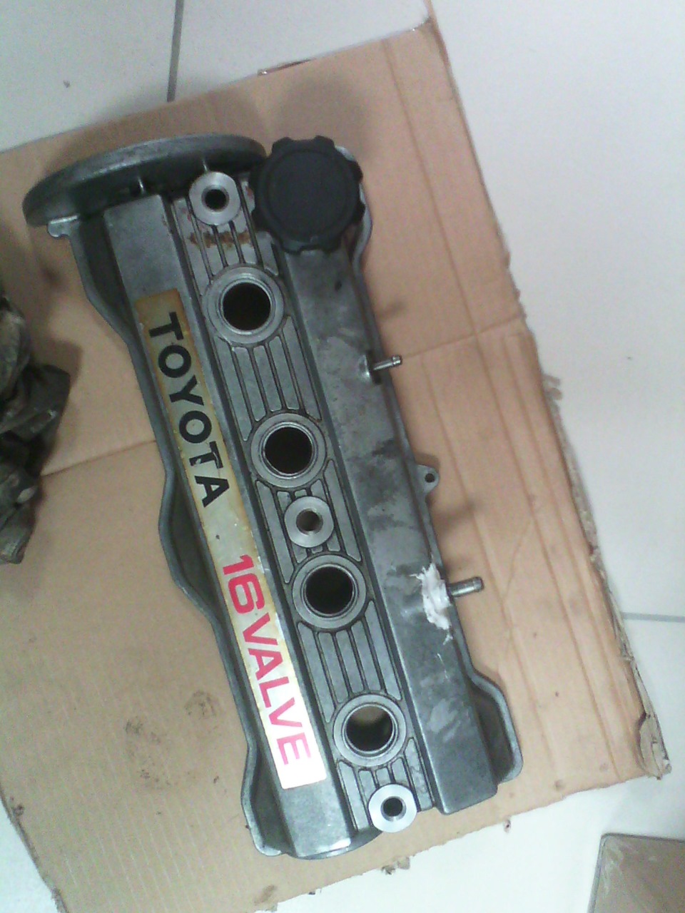 Замена сальников свечных колодцев 5AF — Toyota Carina (5G), 1,5 л, 1989 ...