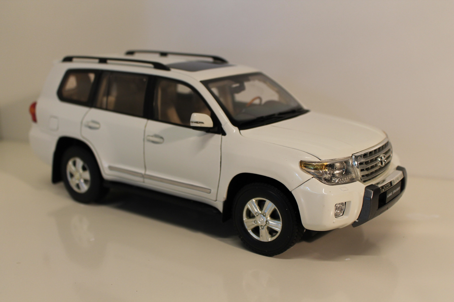 Toyota Land Cruiser 1