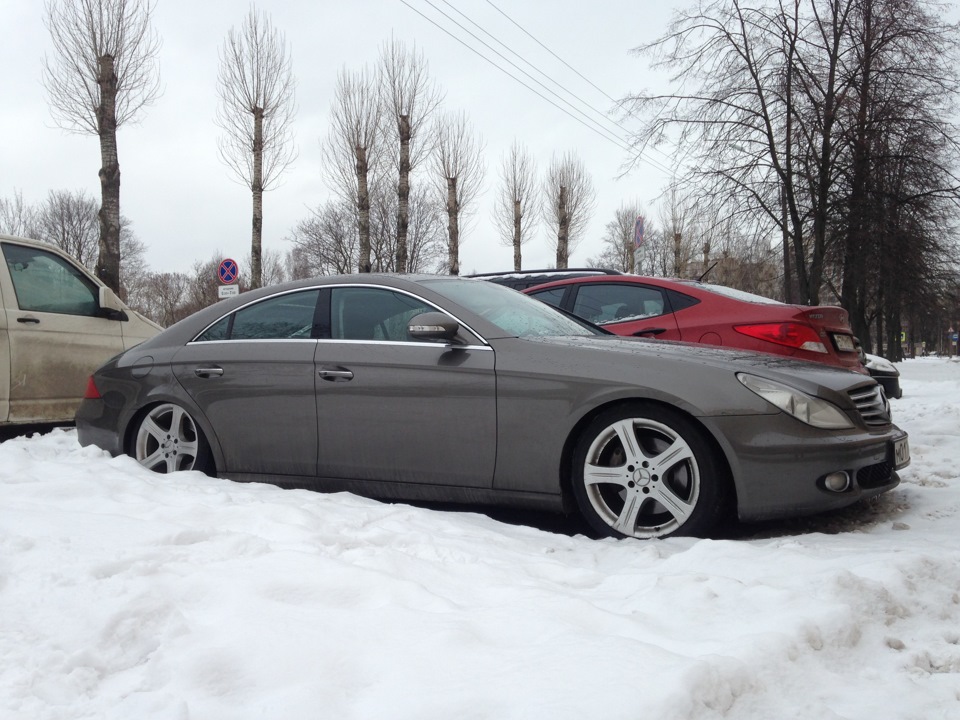 Фото в бортжурнале Mercedes-Benz CLS (W219)