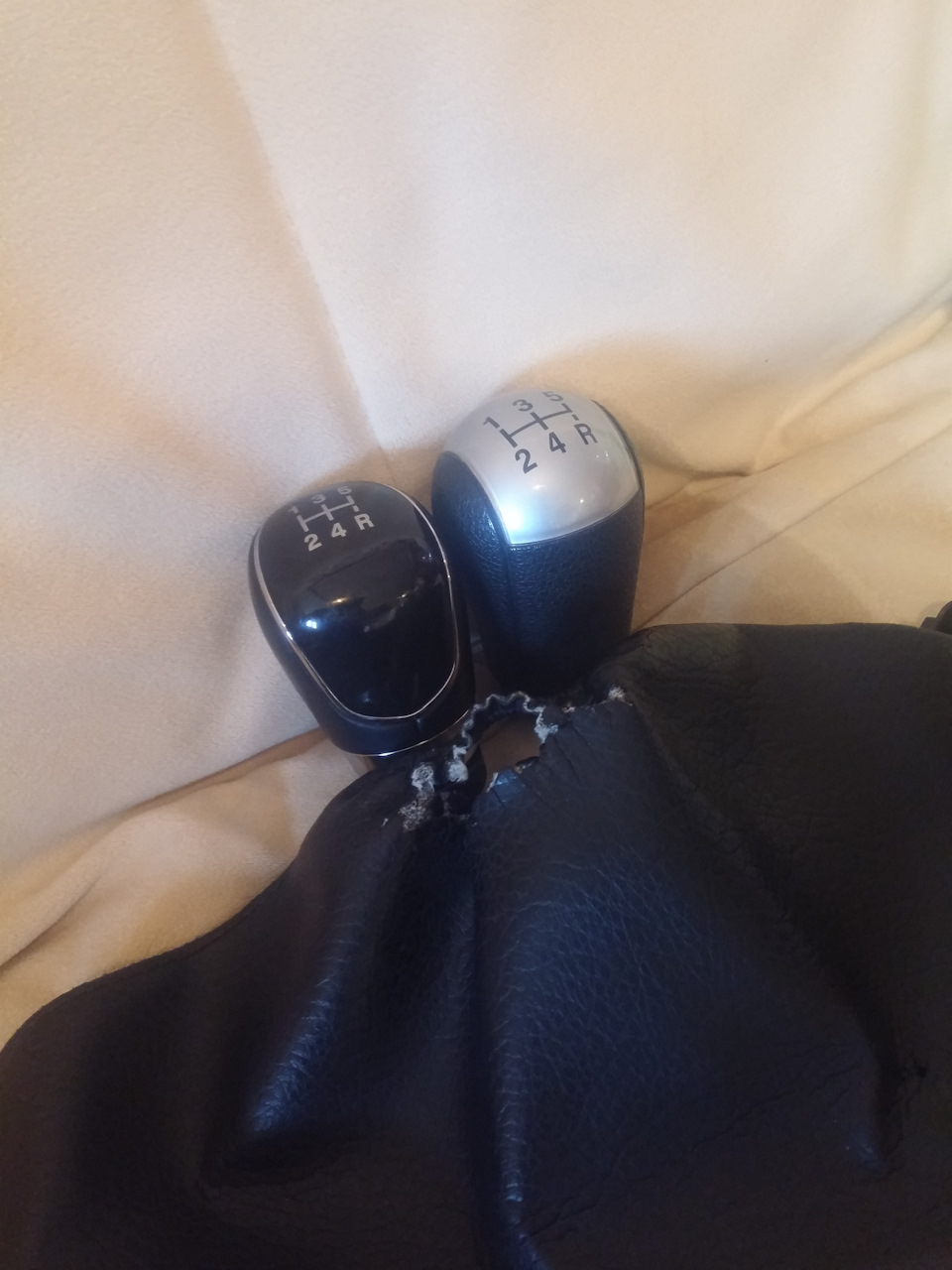 Перешили кожух КПП) — Ford Focus Hatchback II, 1,8 л, 2007 года ...