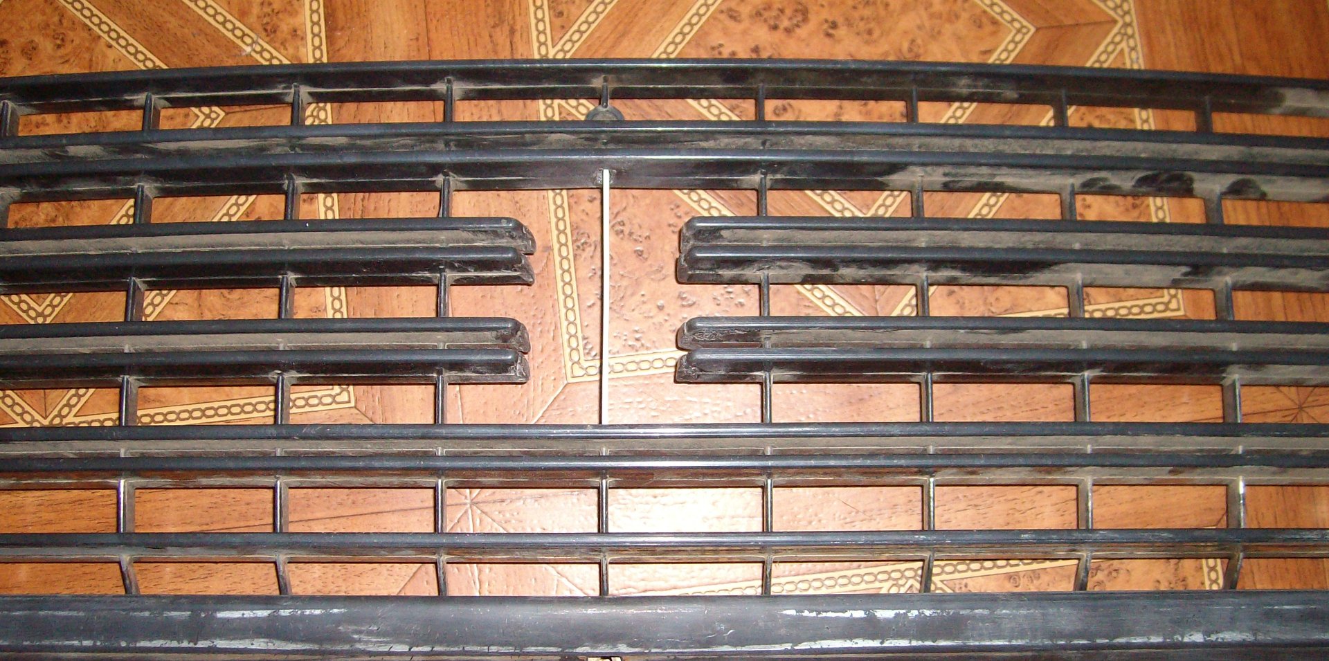 Решетка 7. Решетка 7рр 819. Решетка 7. Решетки в бампер q7 4l. Решетка радиатора мазда 323 bg.