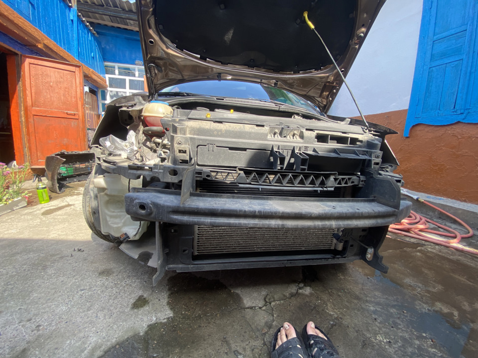 Мытье радиатора — Volkswagen Polo Sedan, 1,6 л, 2015 года | своими ...