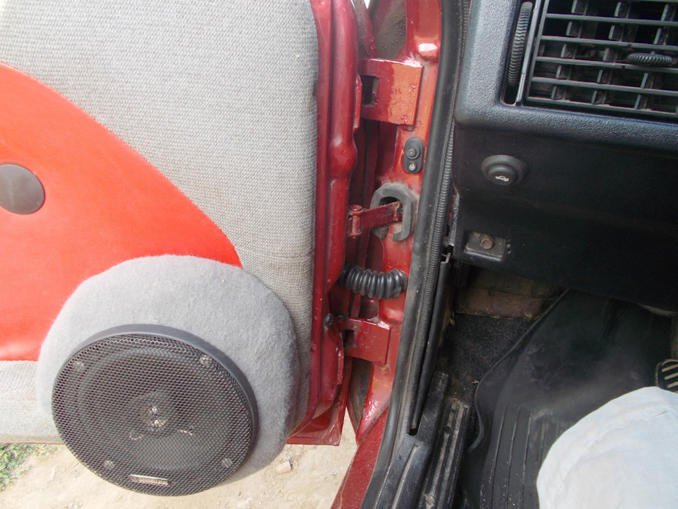 Подключение электрозеркал Audi A8 и некоторые мелочи. — Москвич ...