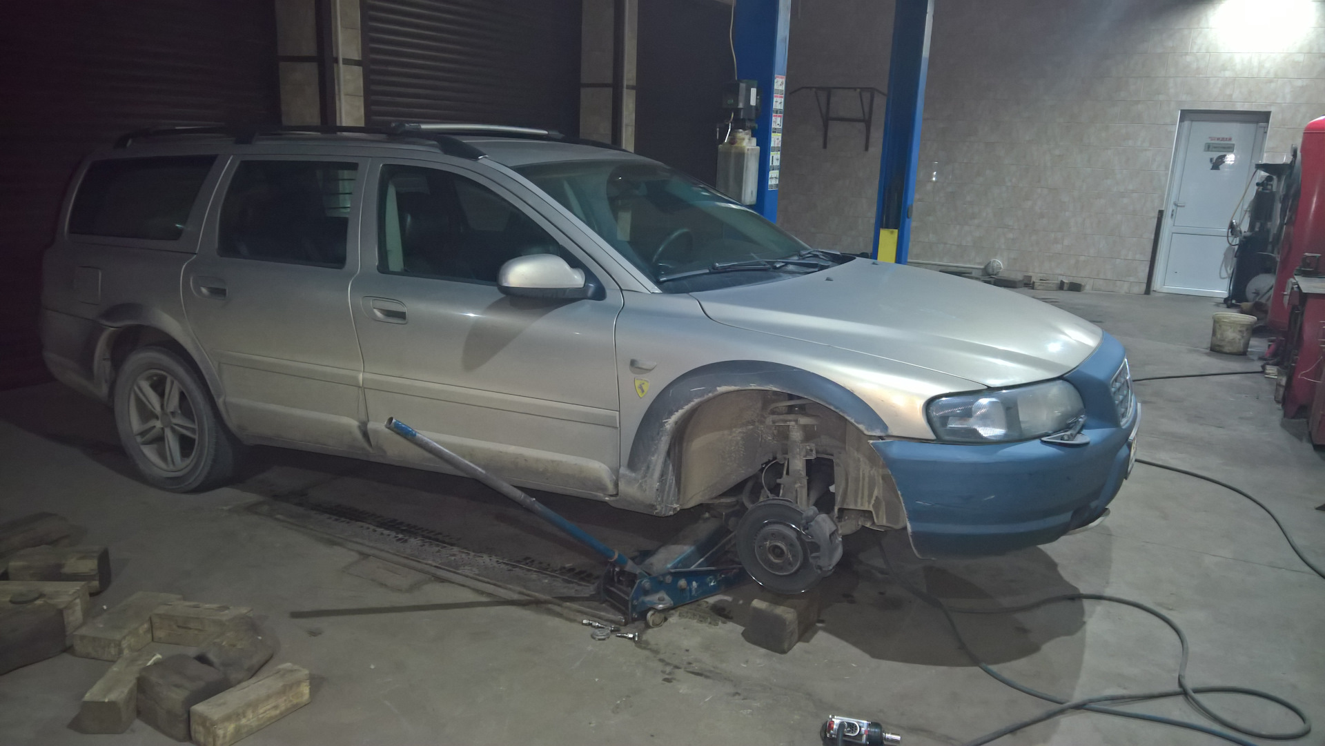 Зима. — Volvo XC70 II, 2,4 л, 2002 года | шины | DRIVE2