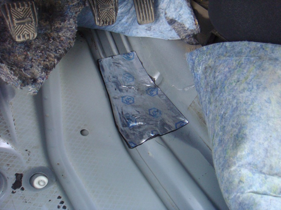 Полная разборка и чистка салона (часть 2) — Lada Приора хэтчбек, 1,6 л ...