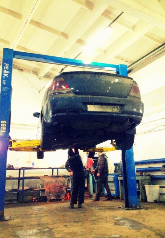 Фото в бортжурнале Nissan Almera Classic (B10)