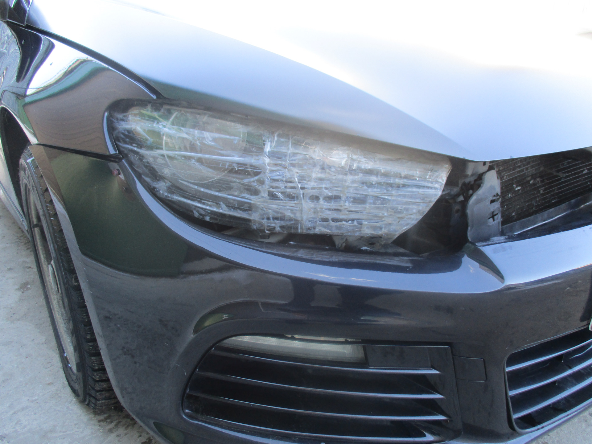 zasadili-na-kapote-mashini-russkaya-noch-domashnee-porno