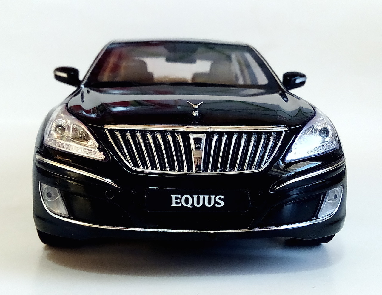 Модели премиум класса. Hyundai Equus. Хендай Экус. Хендай представительского класса Equus. Hyundai Equus Майбах.