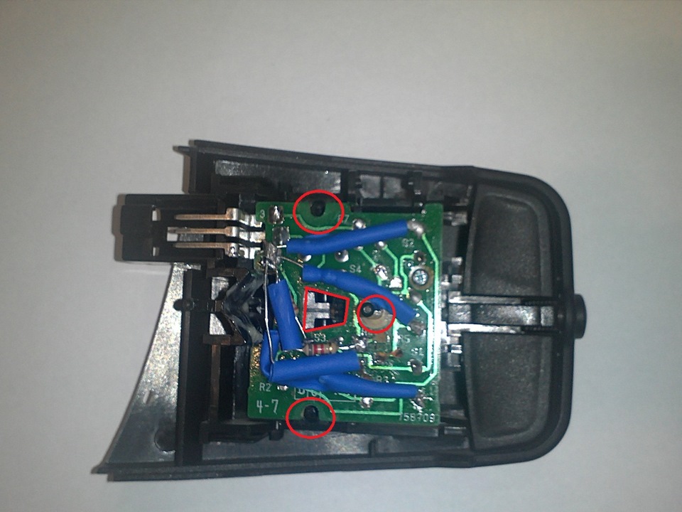 Джойстик магнитолы с реализованной функцией круиз контроля