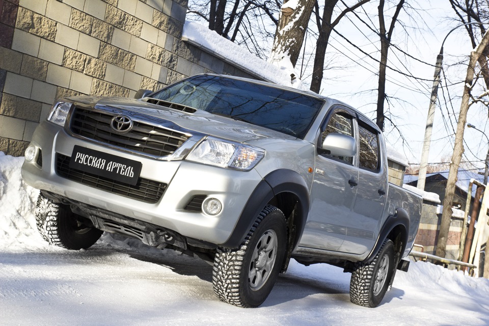 Hilux 2013 год