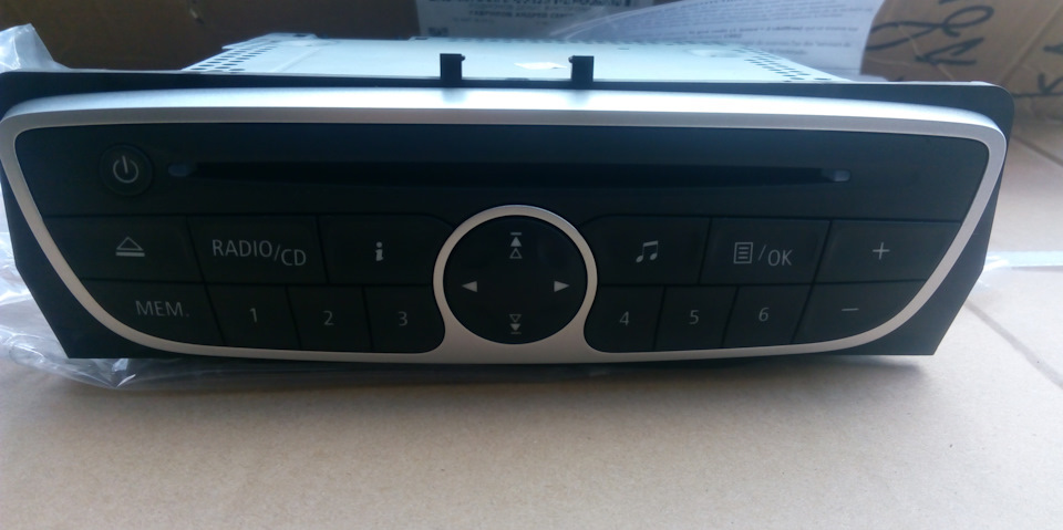 Пропал звук в магнитоле — Renault Megane III, 1,5 л, 2011 года ...