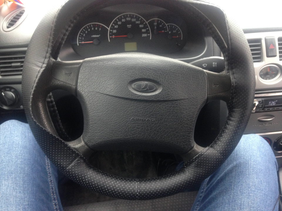 Перешивка руля кожей. — Lada Приора седан, 1,6 л, 2009 года | тюнинг ...