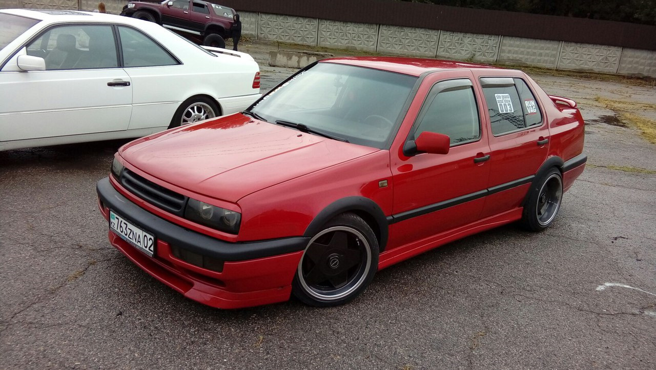 VW Vento r17