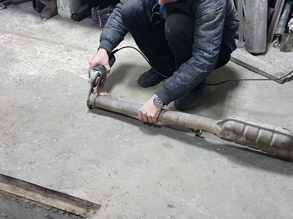 Укоротили стишную середину, переварили крючки на середке и банке, и все встало. — Subaru Forester (SG)