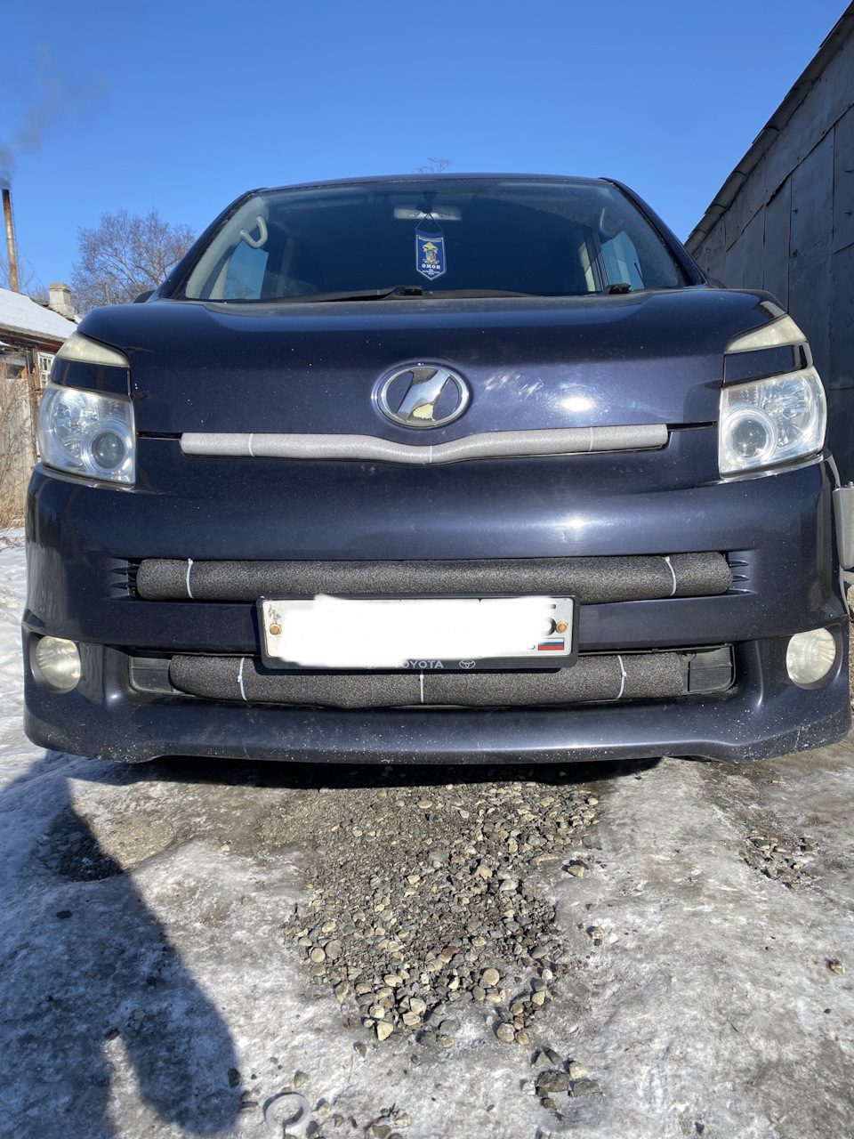 Утепляемся — Toyota Voxy (2G), 2 л, 2008 года | своими руками | DRIVE2