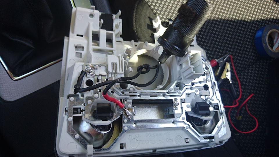 Подключение регистратора к плафону A7. — Skoda Octavia Combi A7 Mk3, 1 ...