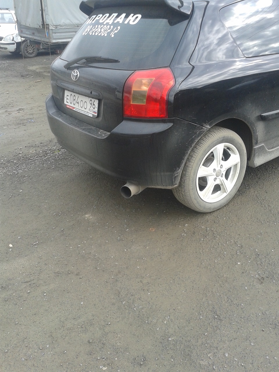 глушитель часть хз какая — Toyota Corolla (120), 1,6 л, 2002 года ...