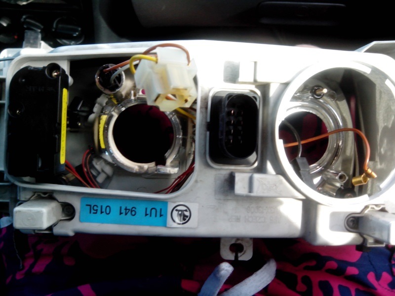 Помутнела фара — Skoda Octavia A4 Mk1, 1,4 л, 2007 года | своими руками ...