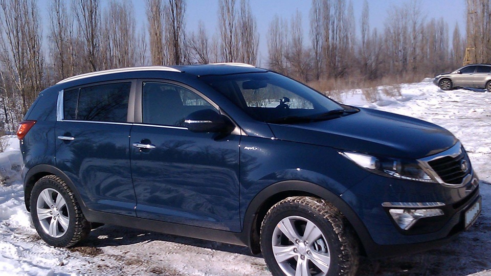 Kia Sportage 2011 синий