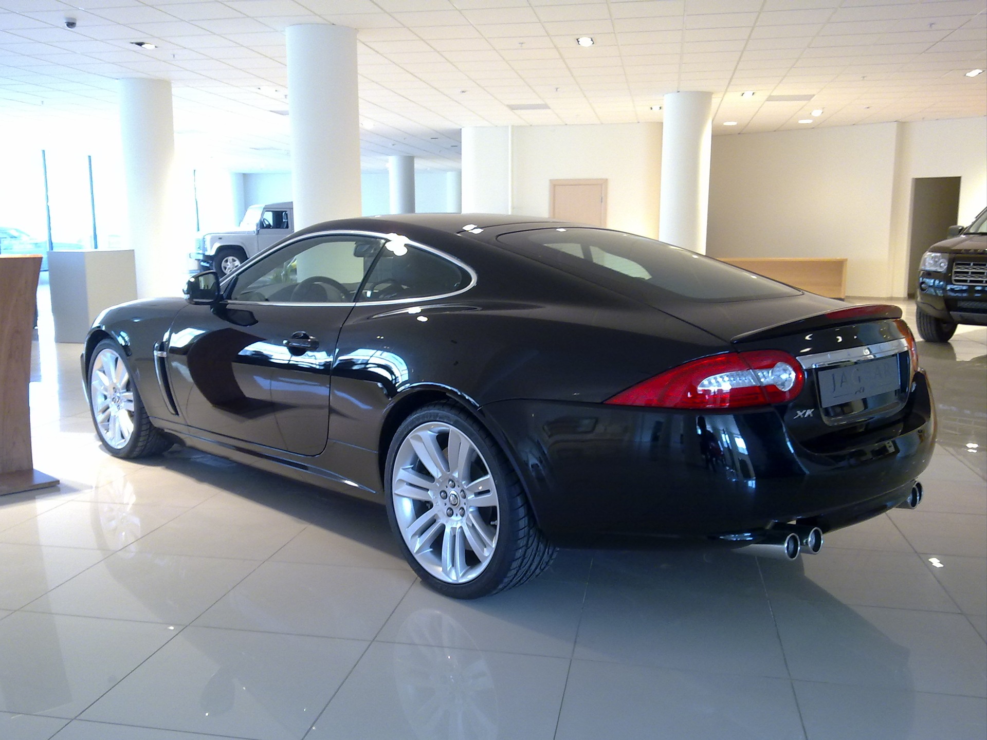 Jaguar XKR Portfolio