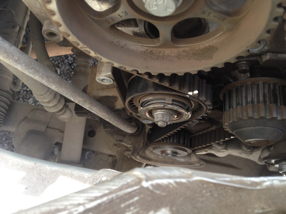 Метки грм sandero 1. Сандеро 2 замена ремня грм. Сандеро 2 замена ремня грм. Метки грм сандеро 8кл. 6.