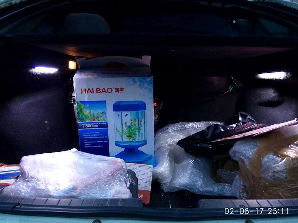 Подсветка багажника — Lada Приора хэтчбек, 1,6 л, 2009 года | тюнинг ...