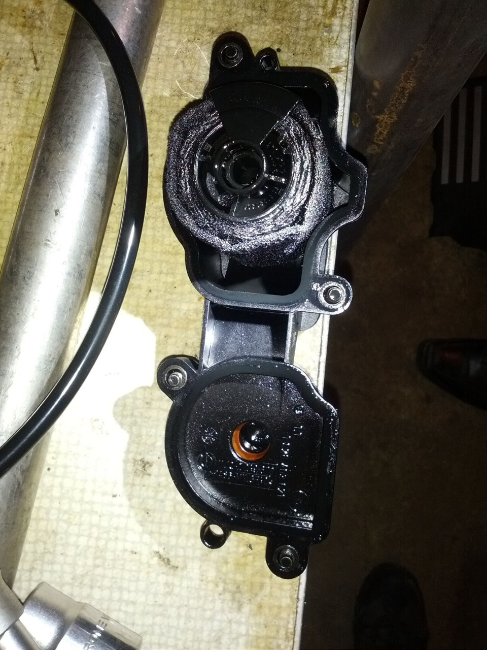 Дымит из под капота и с выхлопной — DRIVE2