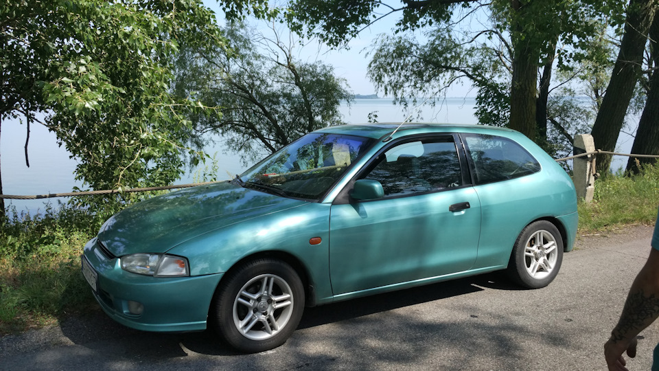 Mitsubishi Colt мыцык