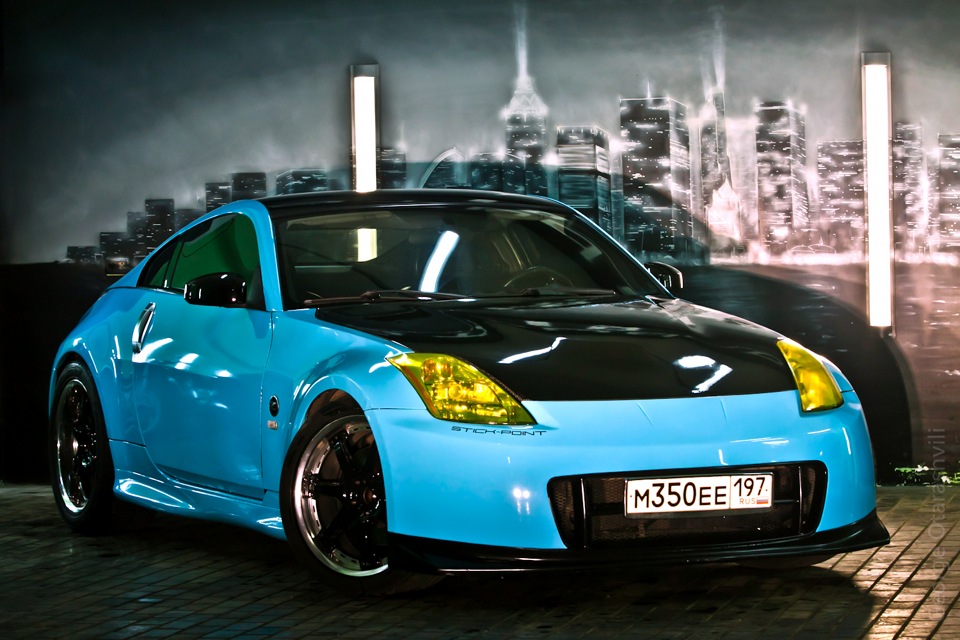 Tuning life. 350z бирюзовый. Ниссан япаур. Цвет ev0 Nissan. Ниссан Планета.