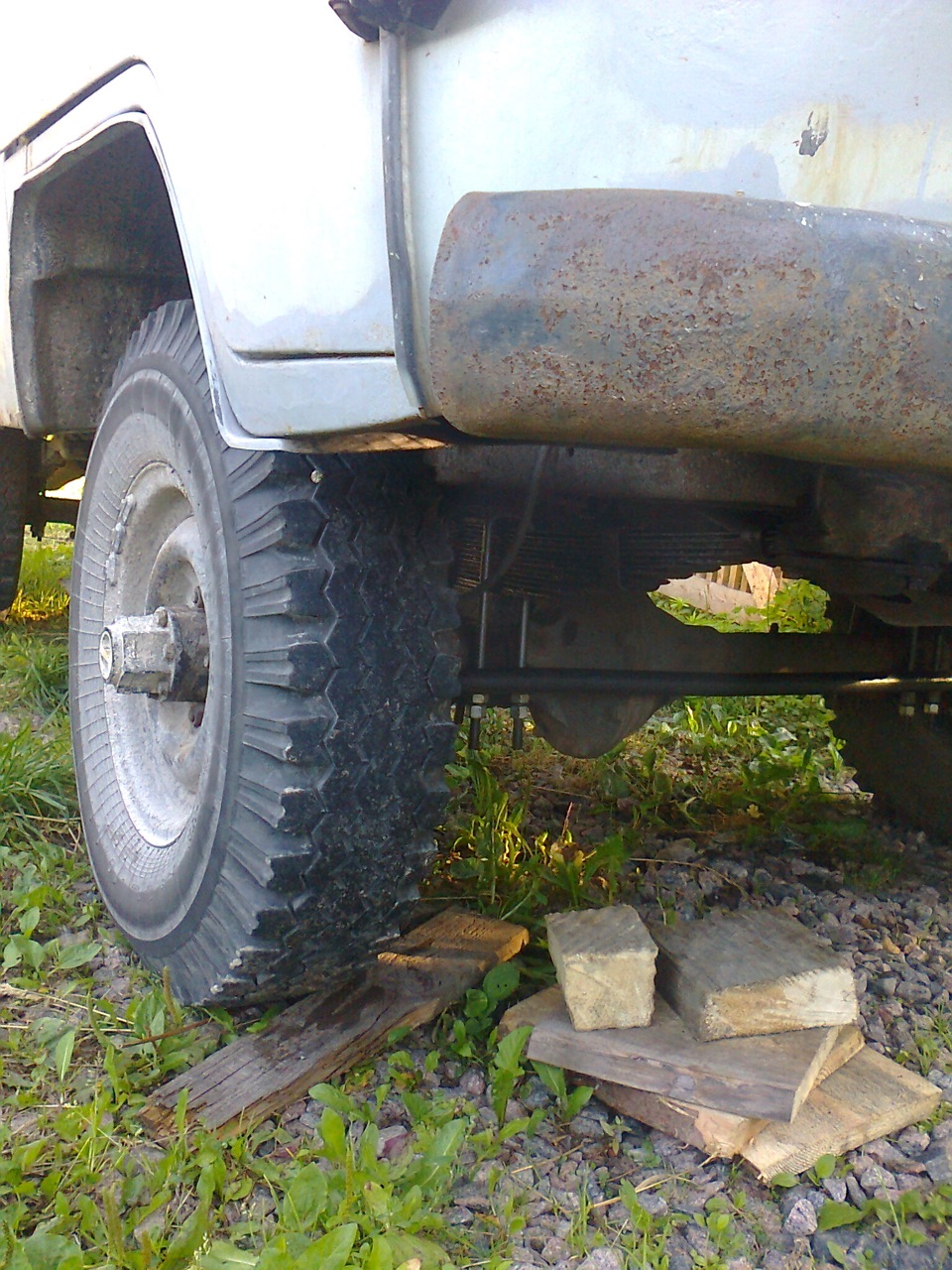 Проставка мост-рессора — УАЗ 3741, 2,4 л, 2005 года | тюнинг | DRIVE2