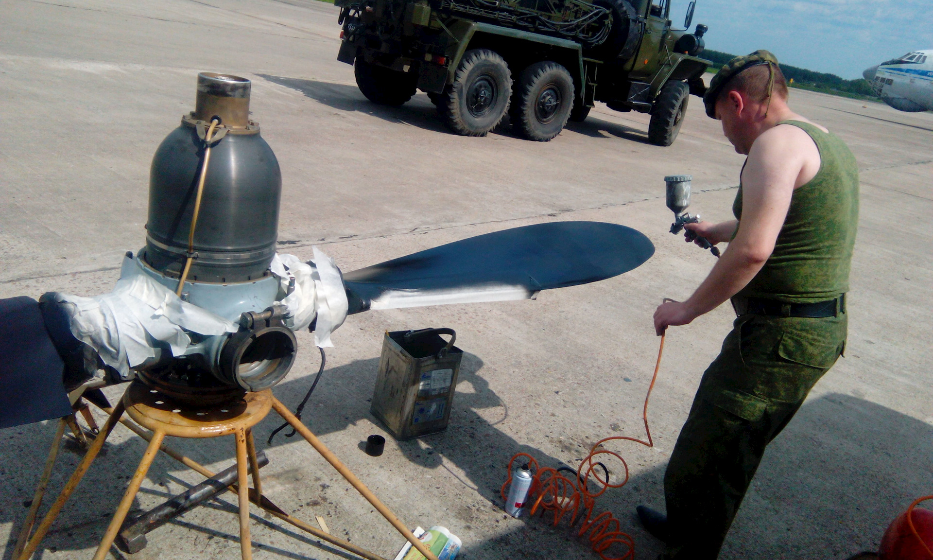 Самолет ан-32. Винт ав-72т. Винт лопасть ан-24. Лопасть винта ав-68и. Ав 72 винт.