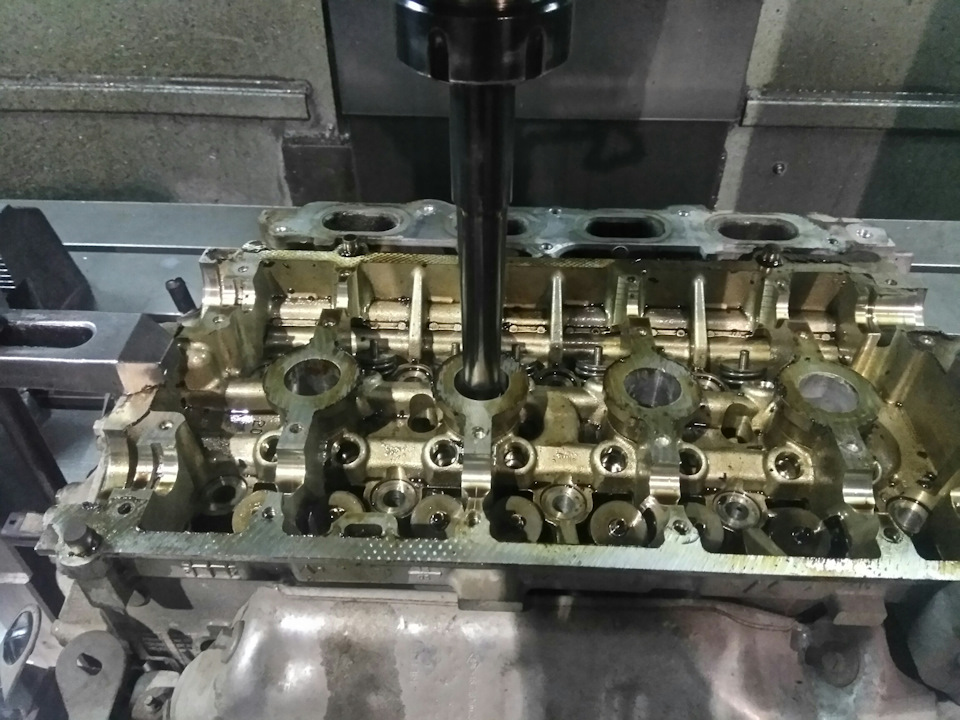 Обломил свечу зажигания — Renault Sandero 2G, 1,6 л, 2013 года ...