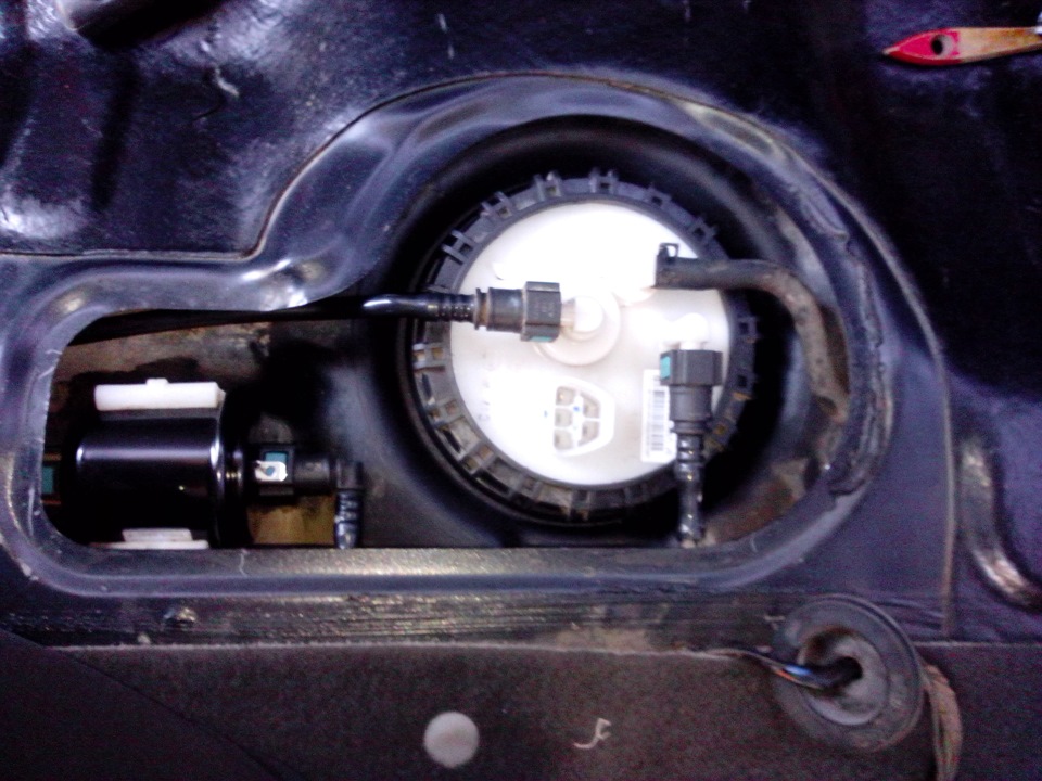 Замена топливных фильтров. — Hyundai Accent (2G), 1,5 л, 2008 года ...