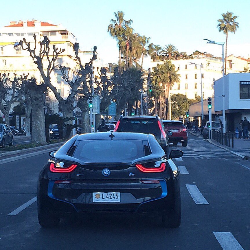 Bmw i8 — BMW X6 M (E71), 4,4 л, 2014 года | другое | DRIVE2