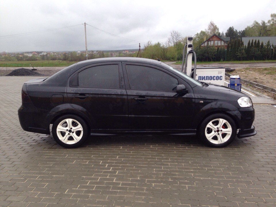 Chevrolet Aveo t250 черная