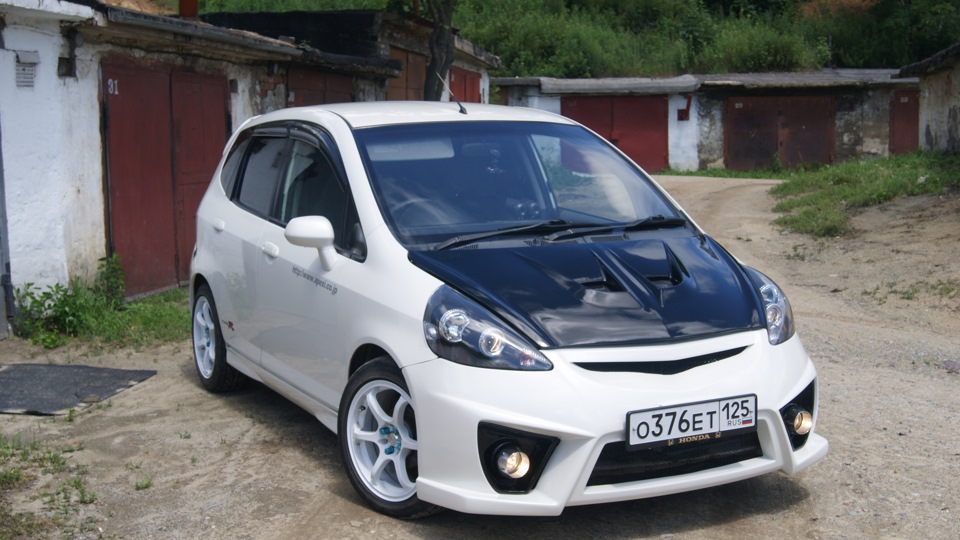 Купить фит дром. Хонда фит 2002. Honda Fit RS 2009. Honda Fit RS 2004. Хонда фит 2002 года.