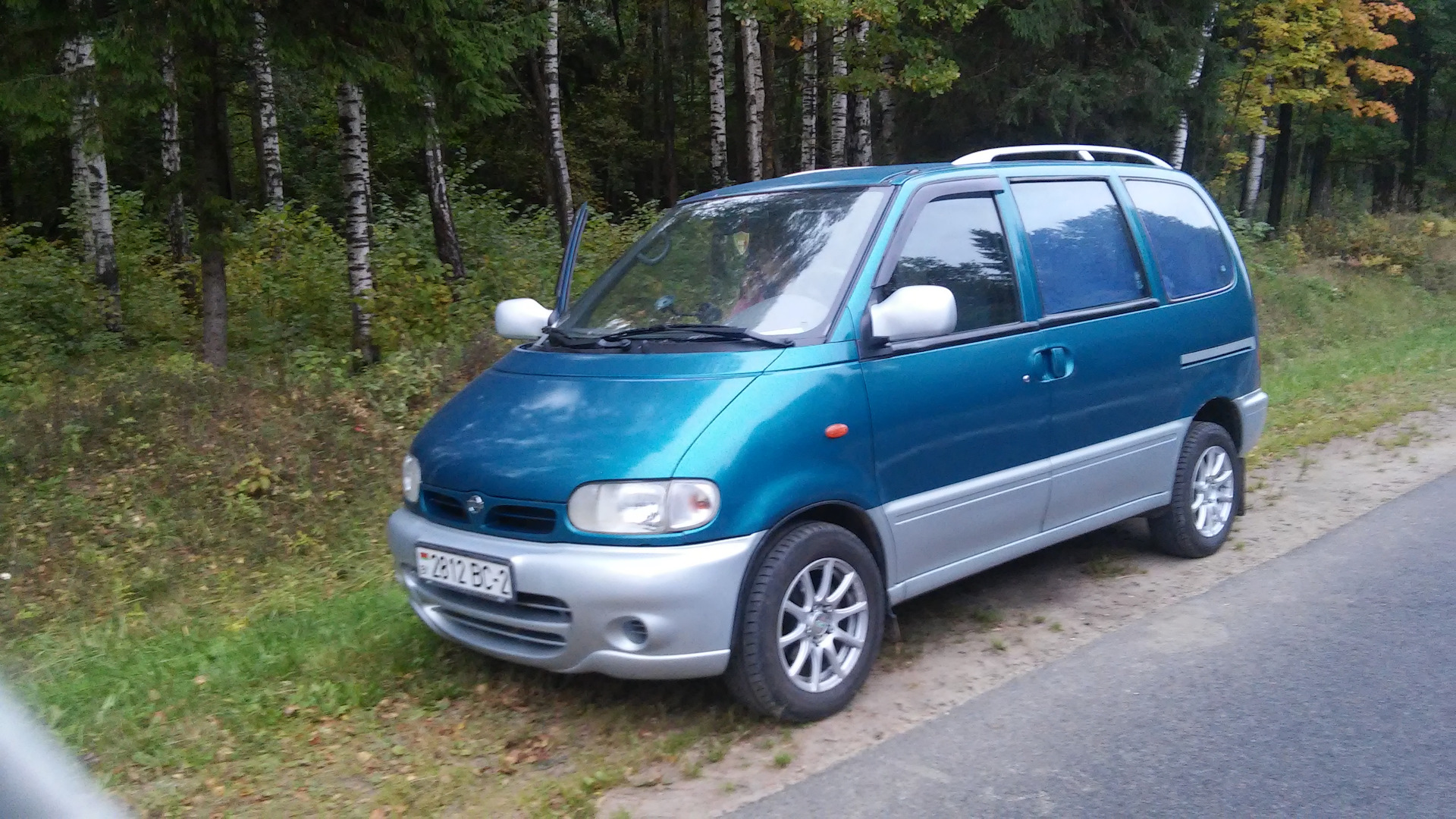 Nissan Serena c23 2001