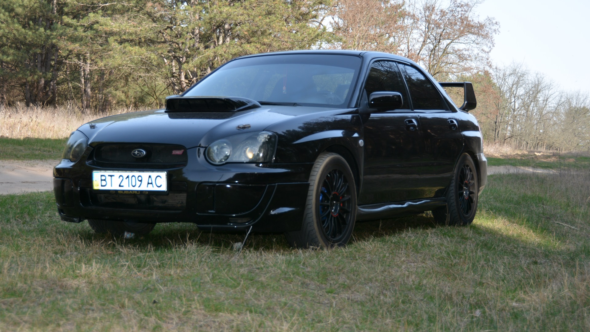 Subaru Impreza WRX STI черная