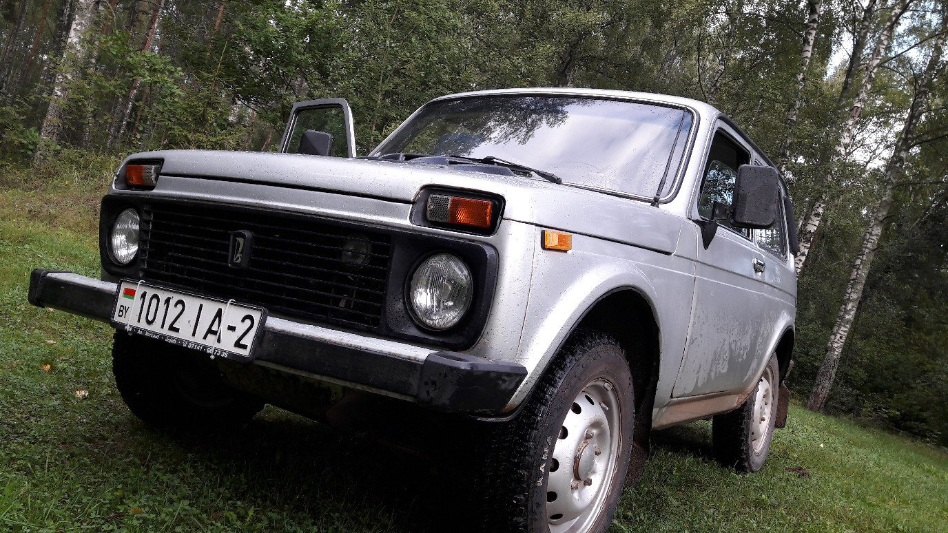 Lada 4x4 3D 1.7 бензиновый 2004 | 