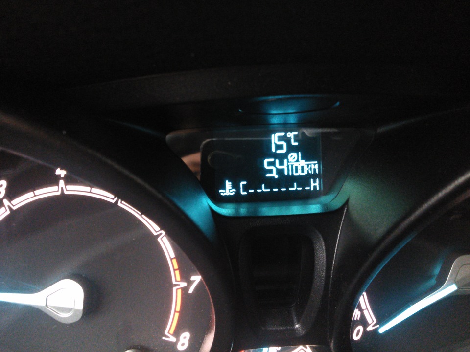 Расход по трассе — Ford Fiesta Sedan, 1,6 л, 2016 года | наблюдение ...